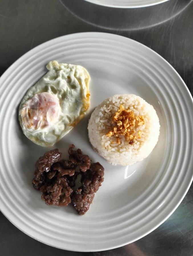 Tessie'S Home Stay Bed & Breakfast Puerto Princesa Exterior foto